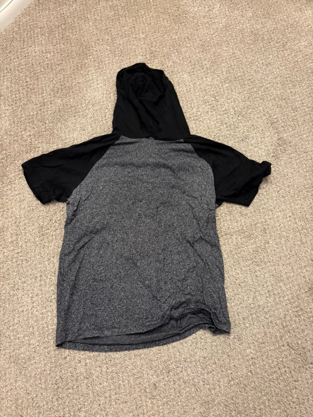 Forever 21 Mens Short Sleeve Large Black/Charcoal Hoodie T-Shirt